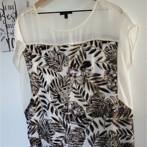 Lane Bryant Cream Black and Silver Leaf Print Short Sleeve Blouse Size 14/16